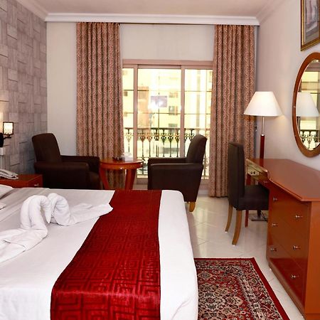 Dolphin Hotel Apartments Dubai Dış mekan fotoğraf
