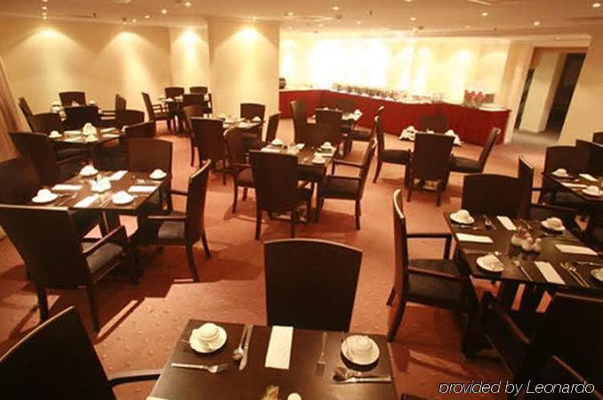 Dolphin Hotel Apartments Dubai Restoran fotoğraf