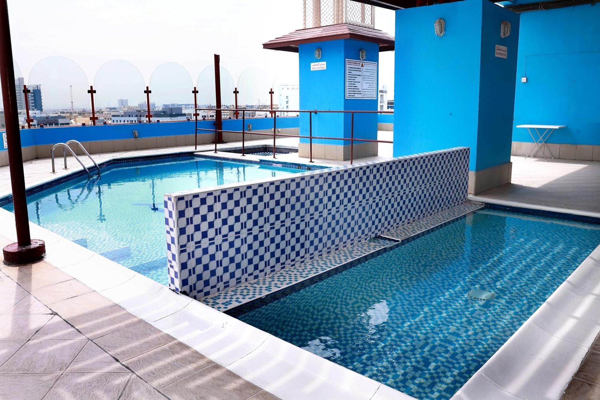Dolphin Hotel Apartments Dubai Dış mekan fotoğraf