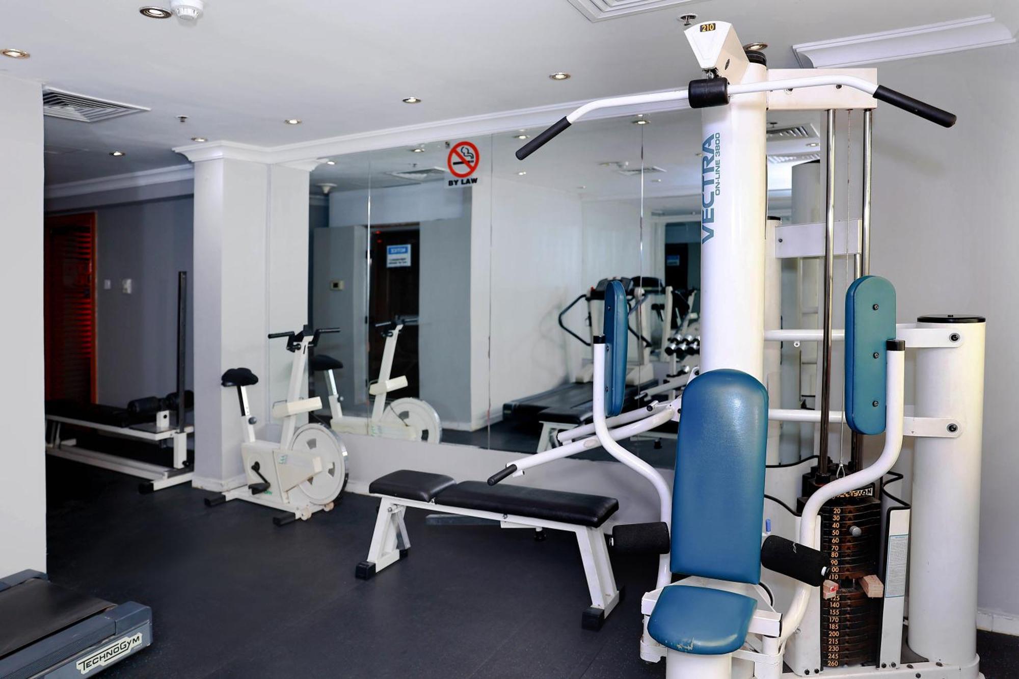 Dolphin Hotel Apartments Dubai Dış mekan fotoğraf