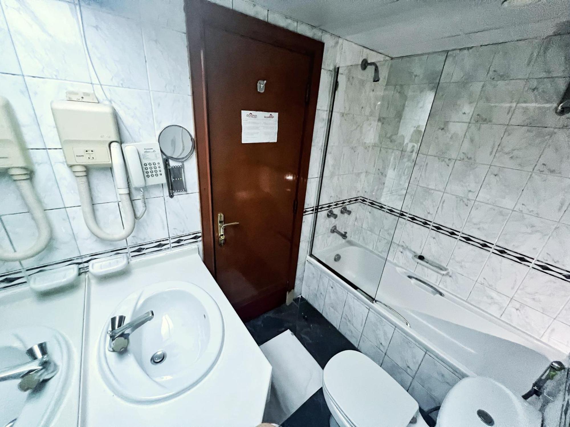 Dolphin Hotel Apartments Dubai Dış mekan fotoğraf