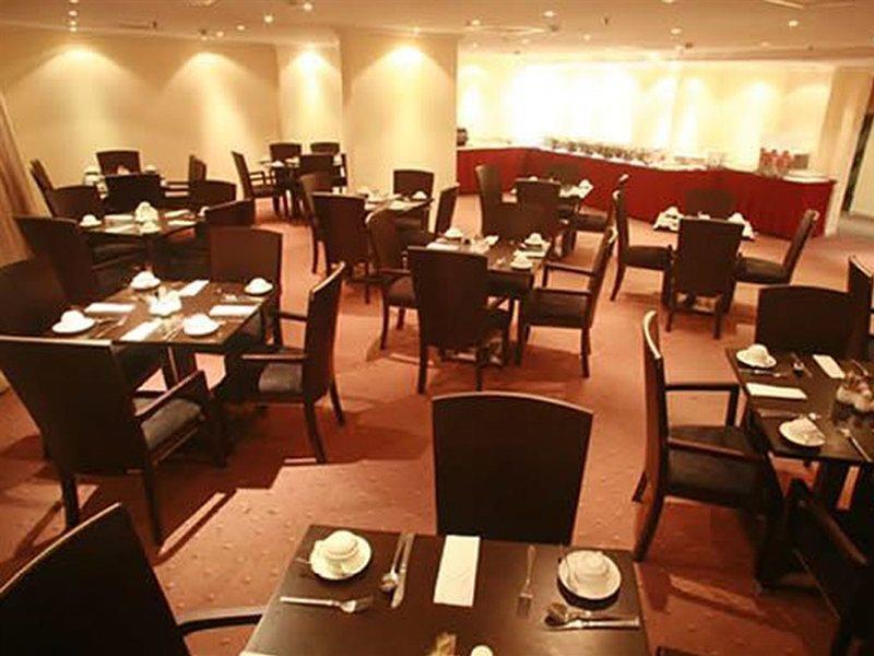 Dolphin Hotel Apartments Dubai Dış mekan fotoğraf